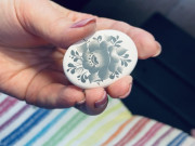 Украшения гжельских мастеров с удовольствием  носят  модницы